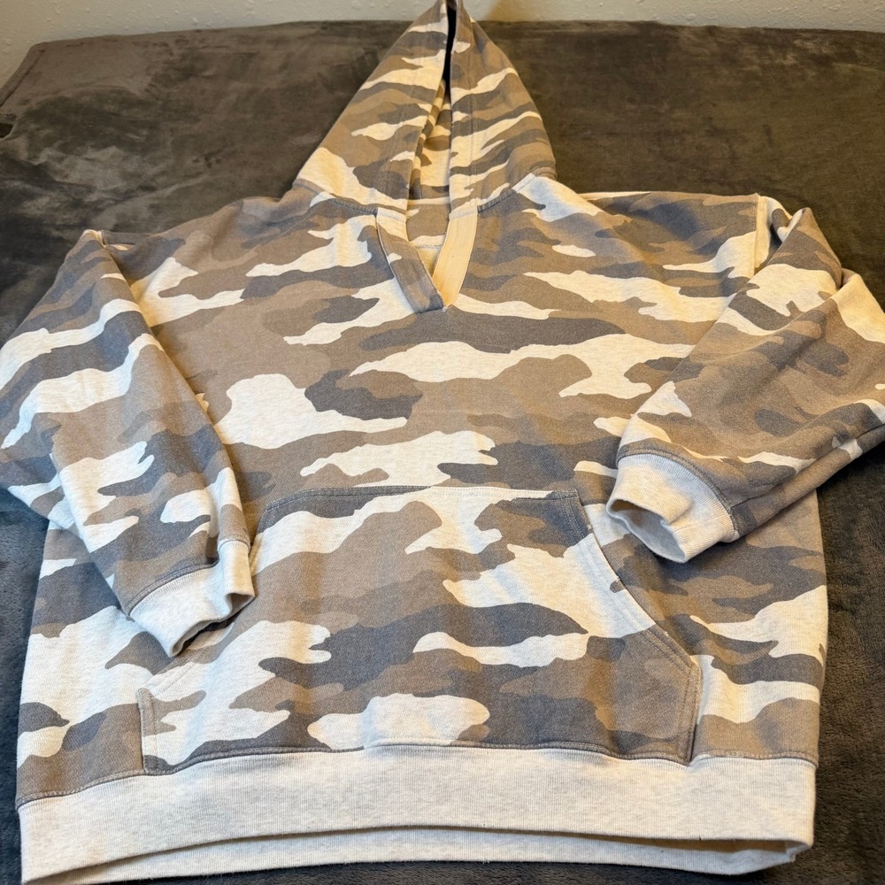 Aerie Camouflage Print Hoodie Pullover V Neck Long Sleeve Oversized Womens Small